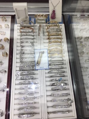 Hong Duc Jewelry by null