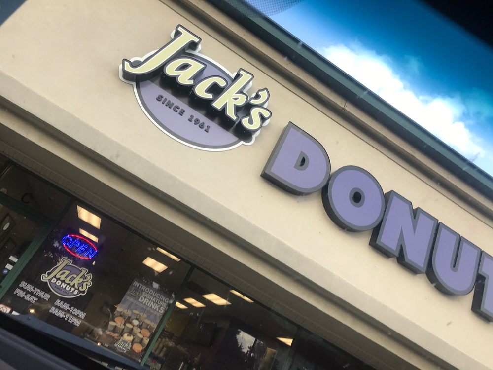 JACK’S DONUTS 14 Photos & 26 Reviews Donuts 1531 N Green St