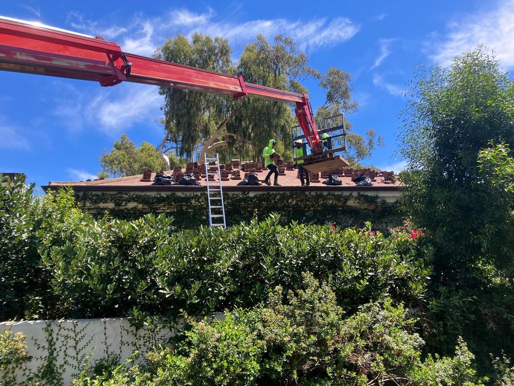 Slide of Saltaire Contractors