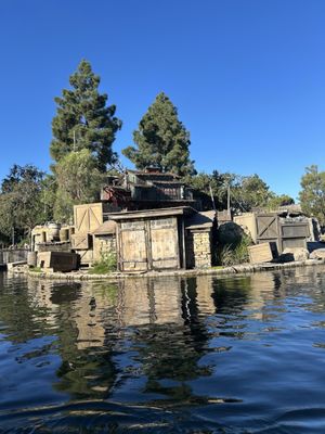 Davy Crockett's Explorer Canoes by null