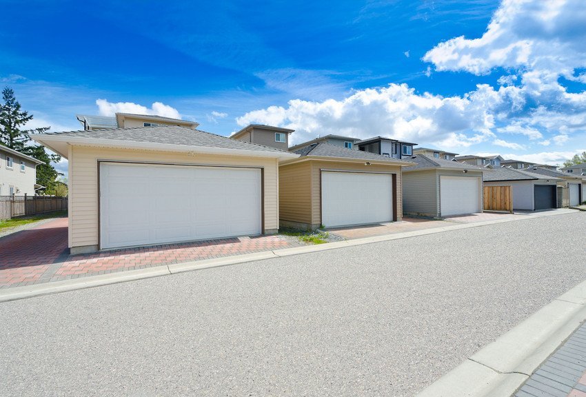 ON TRACK GARAGE DOOR Updated August 2024 10 Photos Garden City