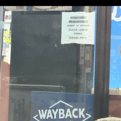 Wayback Burgers - The time the photo was taken, the operating hours, and the "now open late" advertisement.