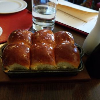 American Bounty Restaurant - Garlic rolls - New American Near Me - Hyde Park, New York American Bounty Restaurant - Garlic rolls - New American Near Me - Hyde Park, New York