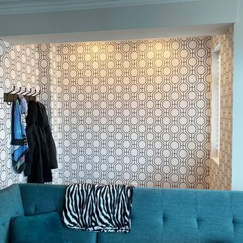 Teresa Stinaldi - Wallpapering Near Me - Chicago, Illinois