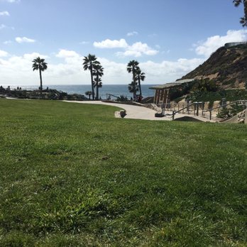 Fletcher Cove Park - Parks Near Me - Solana Beach, California