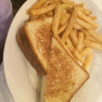 Greenwood Inn - Kid's grilled cheese - American Near Me - Warwick, Rhode Island Greenwood Inn - Kid's grilled cheese - American Near Me - Warwick, Rhode Island