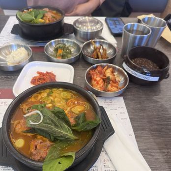 The Dae Mun - Gamjatang Lunch special $14.99 Monday to Friday. Pretty good dish!! - Korean Near Me - Alhambra, California