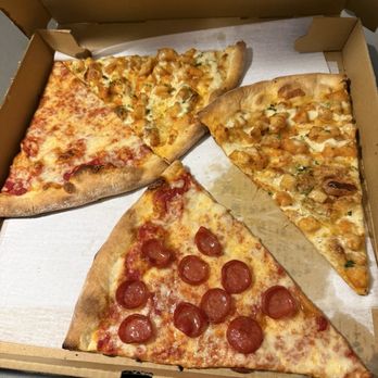 DoughBoyz Pizza - Pizza Near Me - Oviedo, Florida