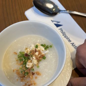Mabuhay Lounge - Arrozcaldo - Airport Lounges Near Me - Pasay, NCR