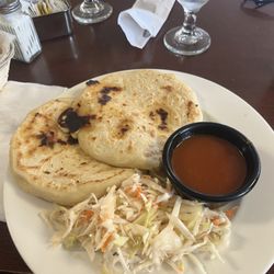 La Joya Restaurant - Pupusa de Pollo