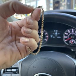 Tennis bracelet