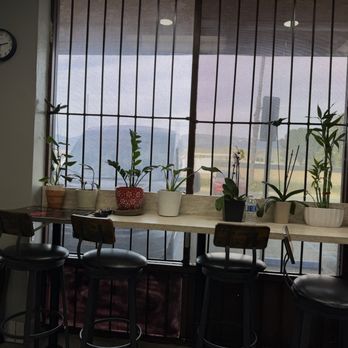 Express Grinder’s & More - Counter top seating - Coffee & Tea Near Me - San Bernardino, California