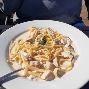 Capriccio Inc - Fettucine alfredo with chicken.....another fine dish! - Italian Near Me - Ventura, California Capriccio Inc - Fettucine alfredo with chicken.....another fine dish! - Italian Near Me - Ventura, California
