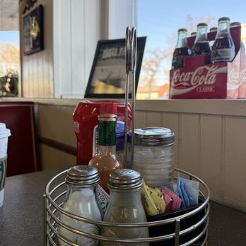Richmaid Restaurant - American Near Me - Lodi, California
