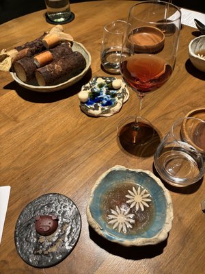 ACCENTS table bourse by null