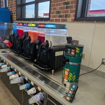 Sheetz - Green trash can located conveniently by the slushie machines. - Convenience Stores Near Me - Greensboro, North Carolina Sheetz - Green trash can located conveniently by the slushie machines. - Convenience Stores Near Me - Greensboro, North Carolina
