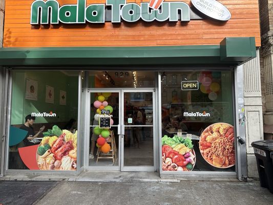 Mala Town by null