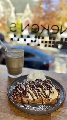 Zinneken's Belgian waffles | Harvard square by null