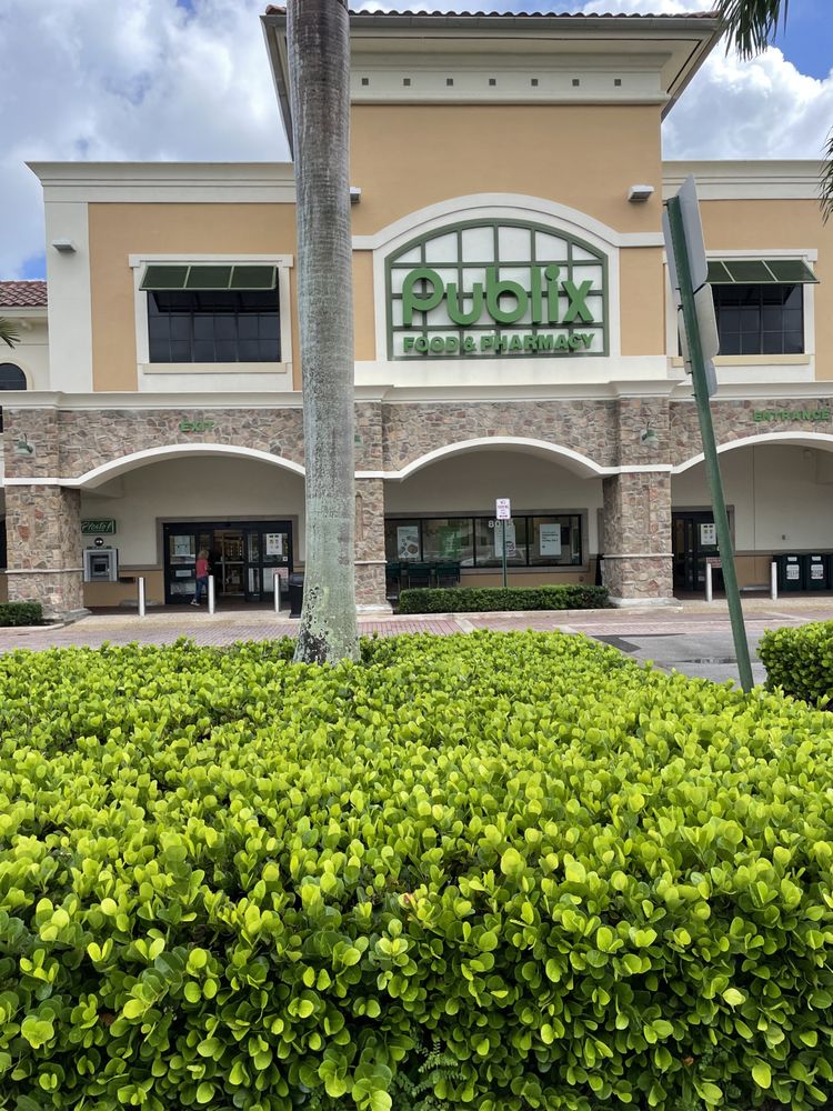 PARKLAND COMMONS SHOPPING CENTER Updated October 2024 78058095 N