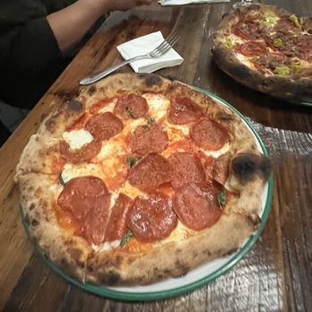 Flour Dust Pizza - Pepperoni pizza - Pizza Near Me - Roseville, California Flour Dust Pizza - Pepperoni pizza - Pizza Near Me - Roseville, California