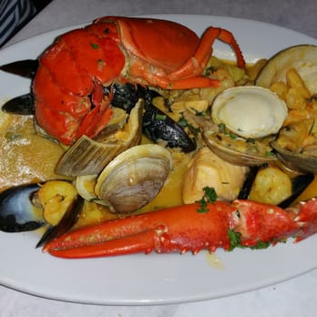 Cinco de Mayo - Mariscada Cancun: B+. High lobster-to-seafood ratio. - Mexican Near Me - Bayside, New York Cinco de Mayo - Mariscada Cancun: B+. High lobster-to-seafood ratio. - Mexican Near Me - Bayside, New York