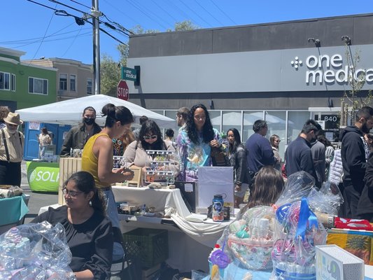 Inner Sunset Flea Market~2nd Sundays April to November 2024 by null