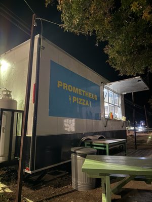 PROMETHEUS PIZZA FOOD TRUCK by null