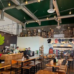 Devil's Club Brewing - Comfortable open space!