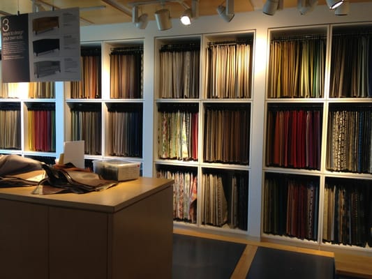 Crate & Barrel by null