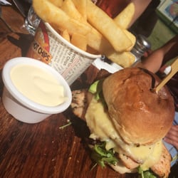 Palais Hotel - Chicken Fillet Burger & Chips