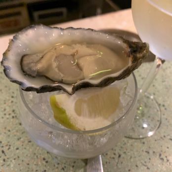 Peixola - Fresh oysters!! - Seafood Near Me - Lisbon, 11 Peixola - Fresh oysters!! - Seafood Near Me - Lisbon, 11