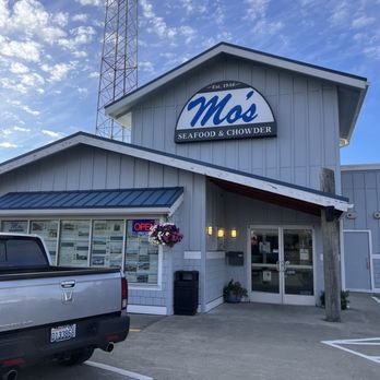 Mo's Seafood & Chowder - Entrance - American Near Me - Astoria, Oregon Mo's Seafood & Chowder - Entrance - American Near Me - Astoria, Oregon