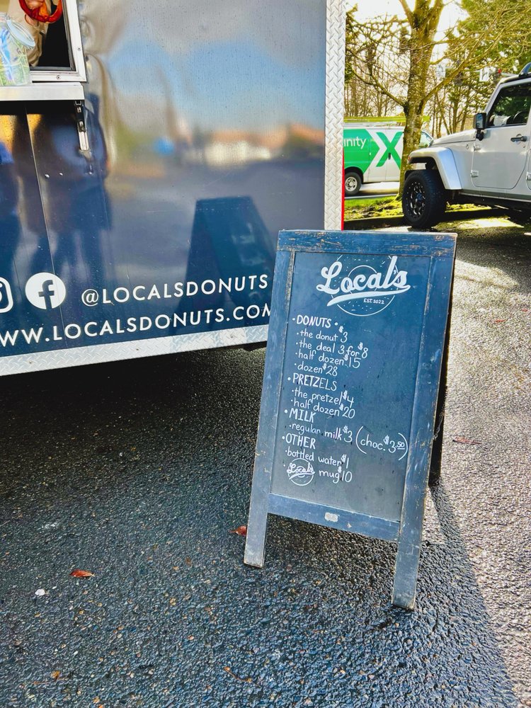 Locals Handcrafted Donuts & Pretzels Logo