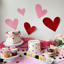 Celebrity Cake Studio