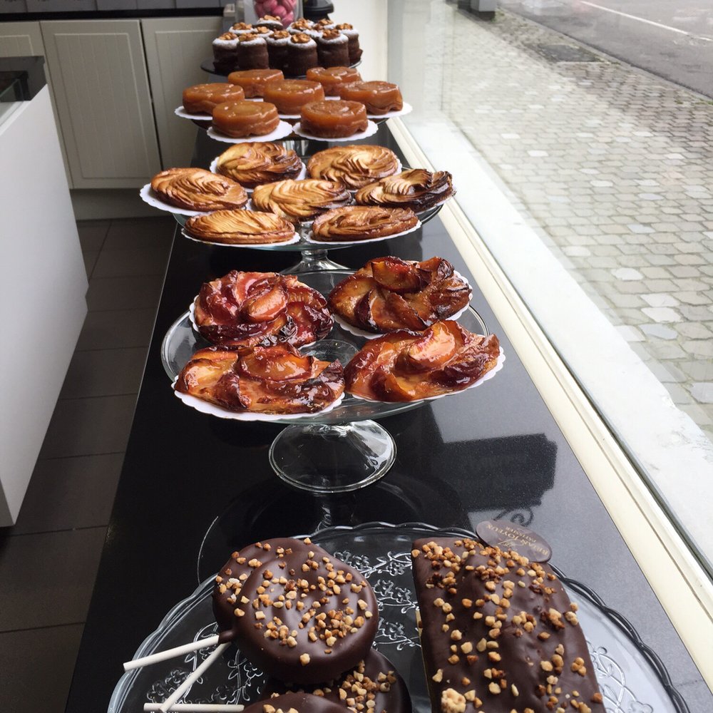 Brian Joyeux - Window display - Bakeries Near Me - Brussels, BRU