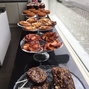 Brian Joyeux - Window display - Bakeries Near Me - Brussels, BRU