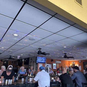 Half Time Rec - The bar area - Dive Bars Near Me - Saint Paul, Minnesota Half Time Rec - The bar area - Dive Bars Near Me - Saint Paul, Minnesota