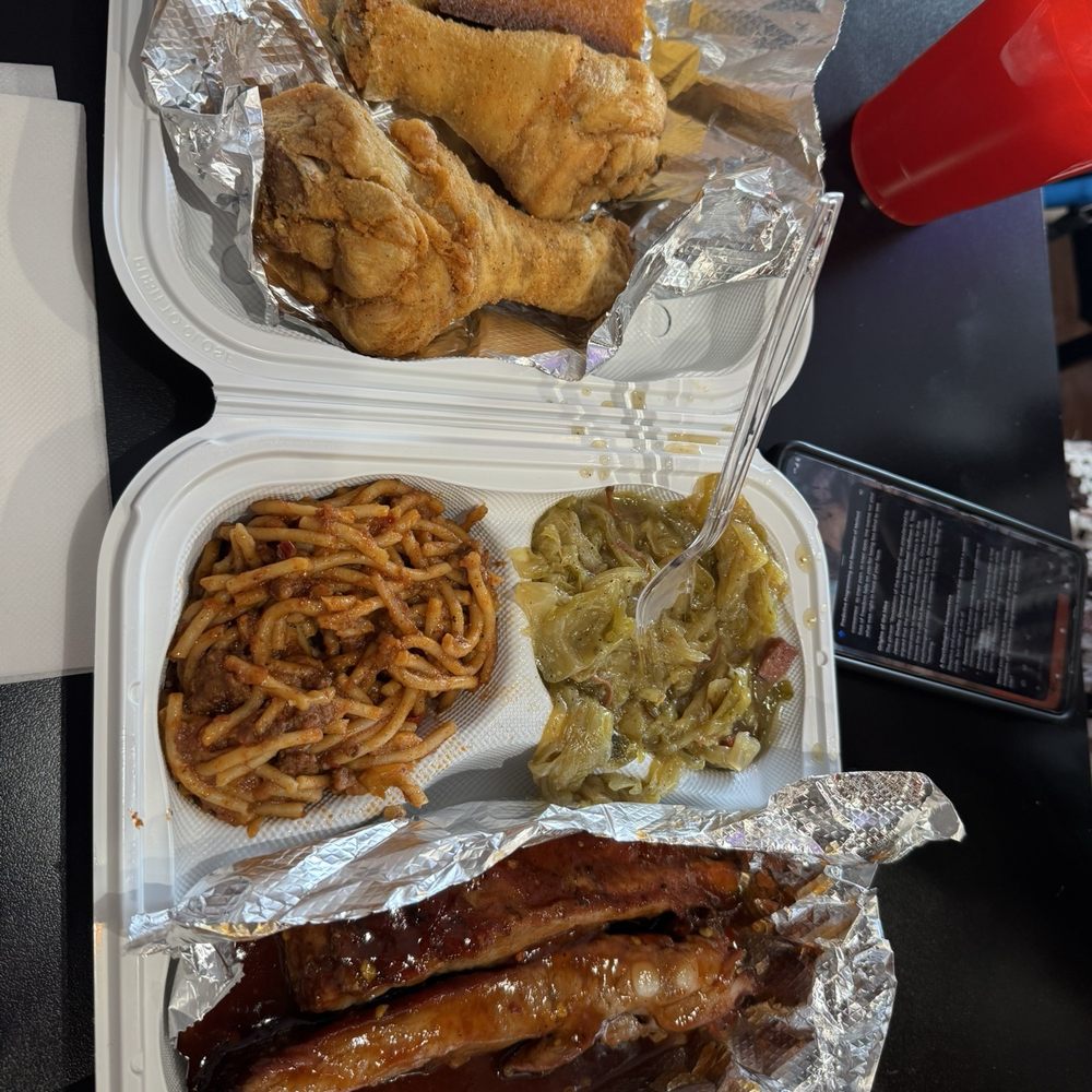 Doll's Kitchen - Spaghetti, cabbage, ribs, cornbread and chicken - Soul Food Near Me - Fresno, California Doll's Kitchen - Spaghetti, cabbage, ribs, cornbread and chicken - Soul Food Near Me - Fresno, California
