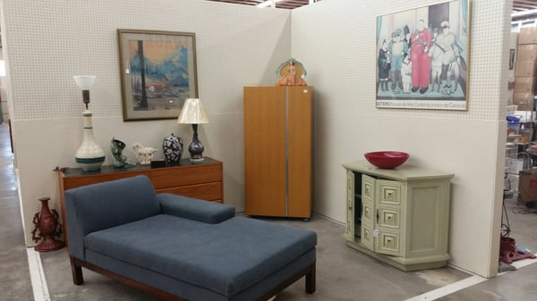 Lula B's Oak Cliff Vintage Shop by null