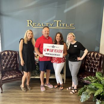 Danielle Newton Hunt - PorchLight Realty - Closing! - Real Estate Agents Near Me - Cabot, Arkansas Danielle Newton Hunt - PorchLight Realty - Closing! - Real Estate Agents Near Me - Cabot, Arkansas