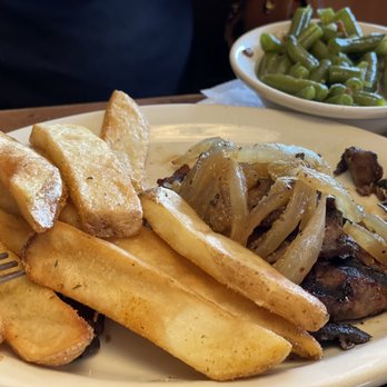 Texas Roadhouse - smothered 6 oz steak with fries and green beans - Steakhouses Near Me - Spring Hill, Tennessee