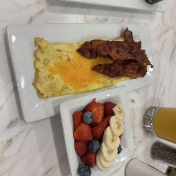 Keke's Breakfast Cafe - Scrambled with cheese + a side of fruit. - Breakfast & Brunch Near Me - Dallas, Texas Keke's Breakfast Cafe - Scrambled with cheese + a side of fruit. - Breakfast & Brunch Near Me - Dallas, Texas