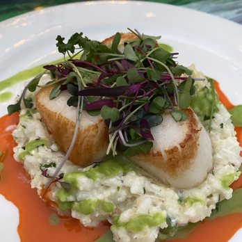 Geoffrey's Malibu - Scallop - Seafood Near Me - Malibu, California