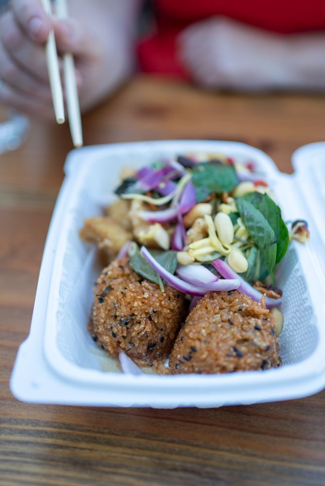 BOB LIKES THAI FOOD Updated September 2024 225 Photos & 197 Reviews