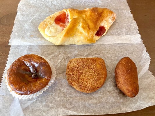 Abrantes Bakery & Pastry Shop by null