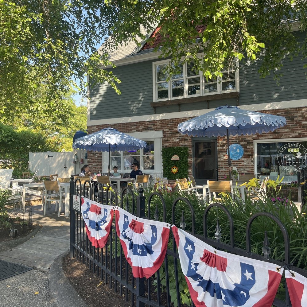 Beach Bliss Cafe - Coffee & Tea Near Me - York, Maine Beach Bliss Cafe - Coffee & Tea Near Me - York, Maine