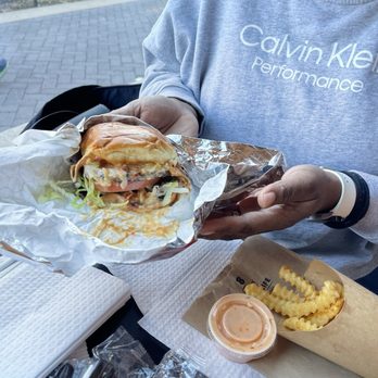 Slutty Vegan - Vegan Near Me - Baltimore, Maryland