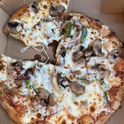 All Original Pizzeria - Small thin supreme SOOO GOOD!