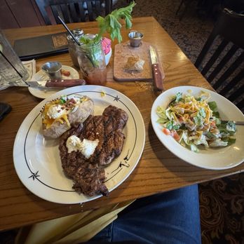 Saltgrass Steak House - 16Oz Ribeye & chefs salad - Steakhouses Near Me - Amarillo, Texas