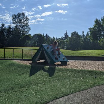 Lake Meridian Park - Playground - Lakes Near Me - Kent, Washington
